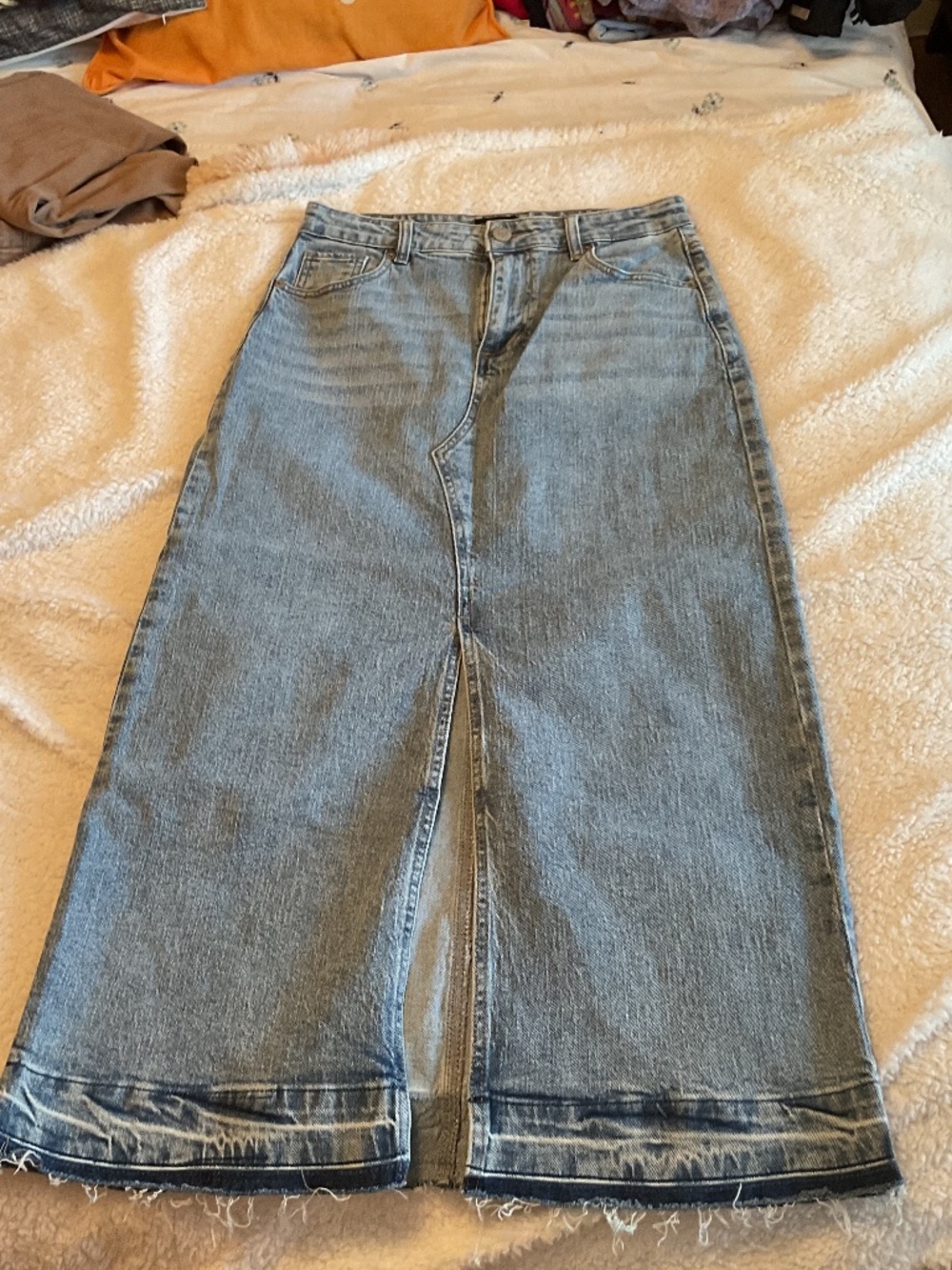 Denim skirt